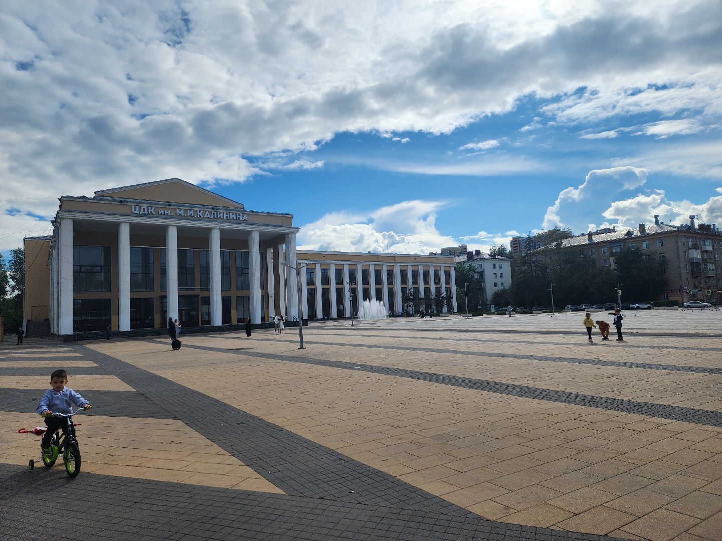 короле