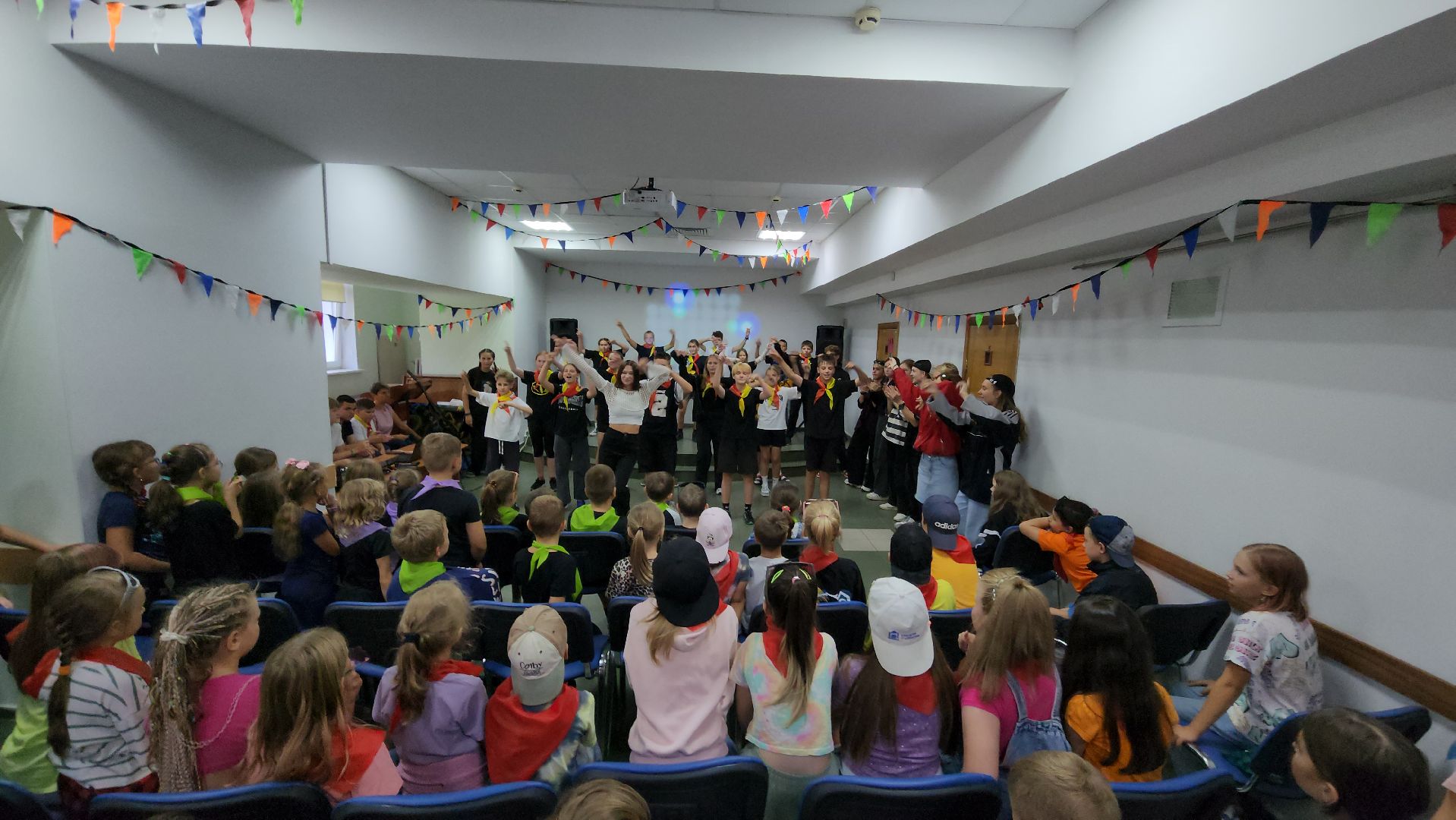 каникулы в молодежке