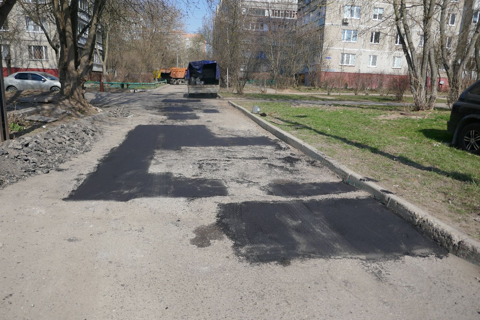 Двор