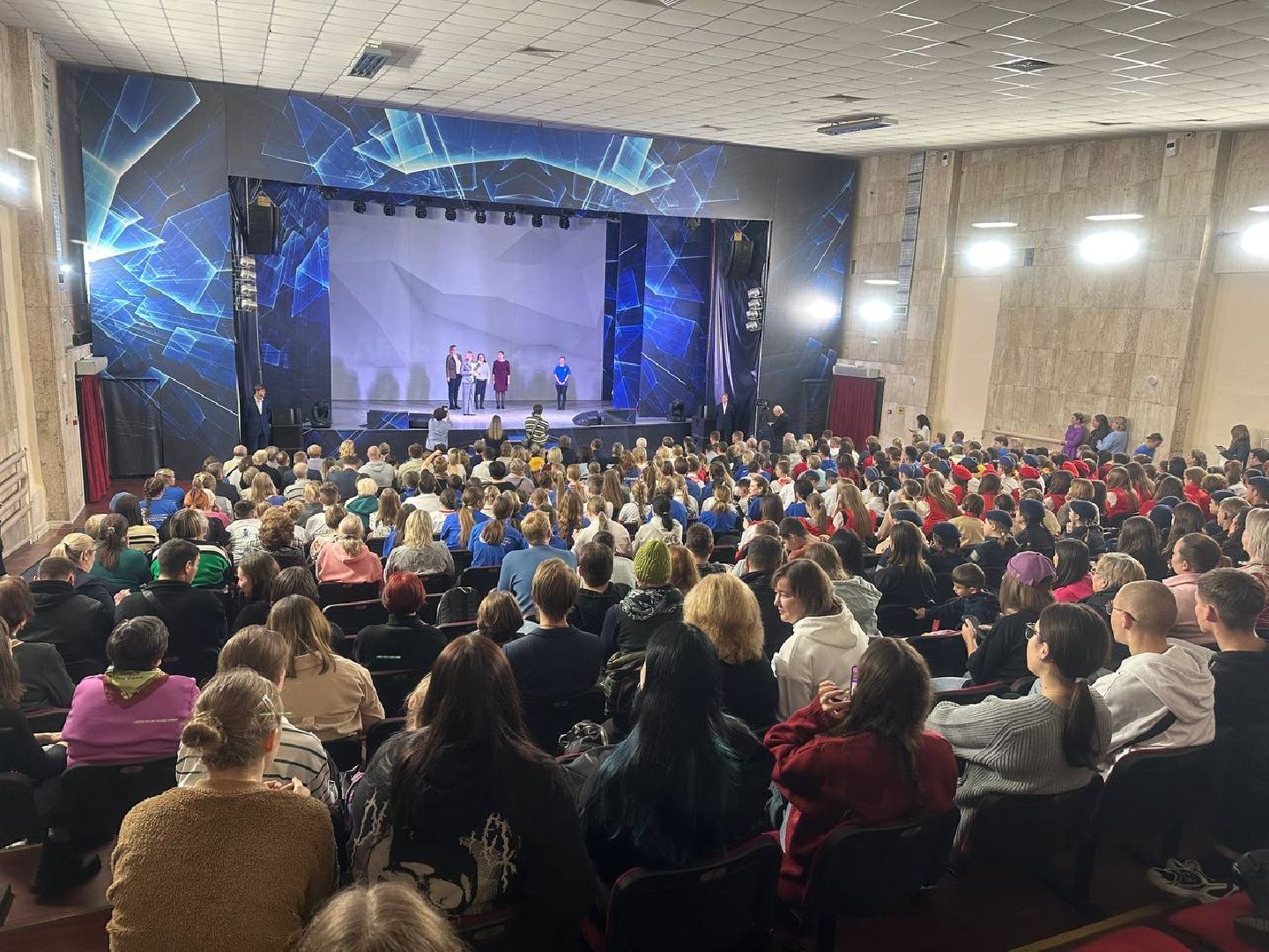 волонтёры