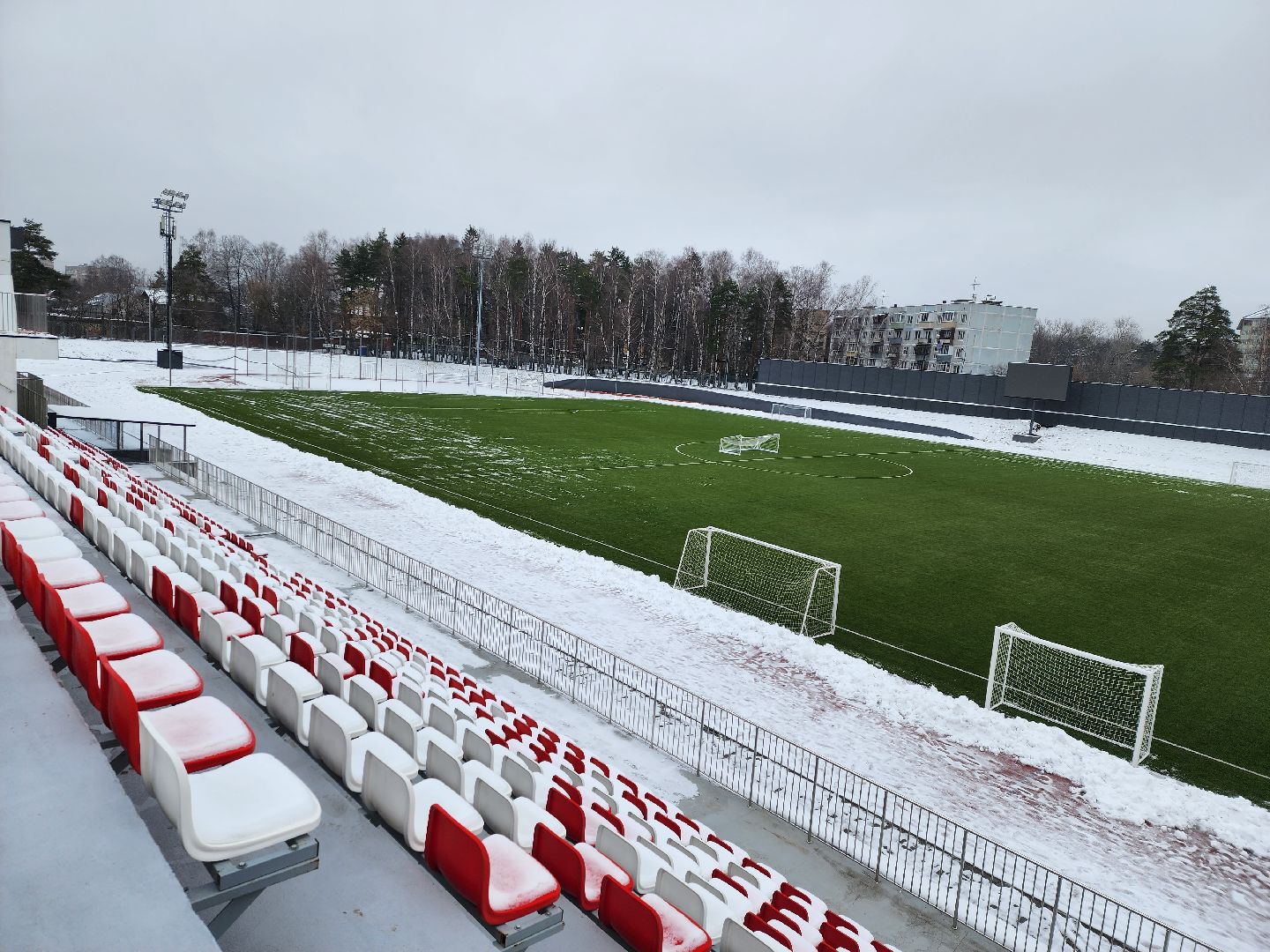 короле