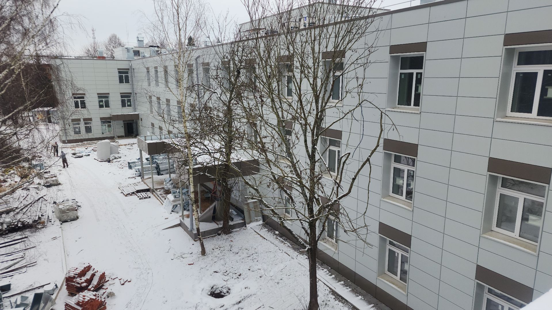 Больницы