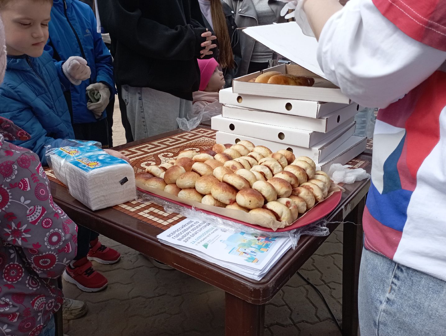 волонтёры