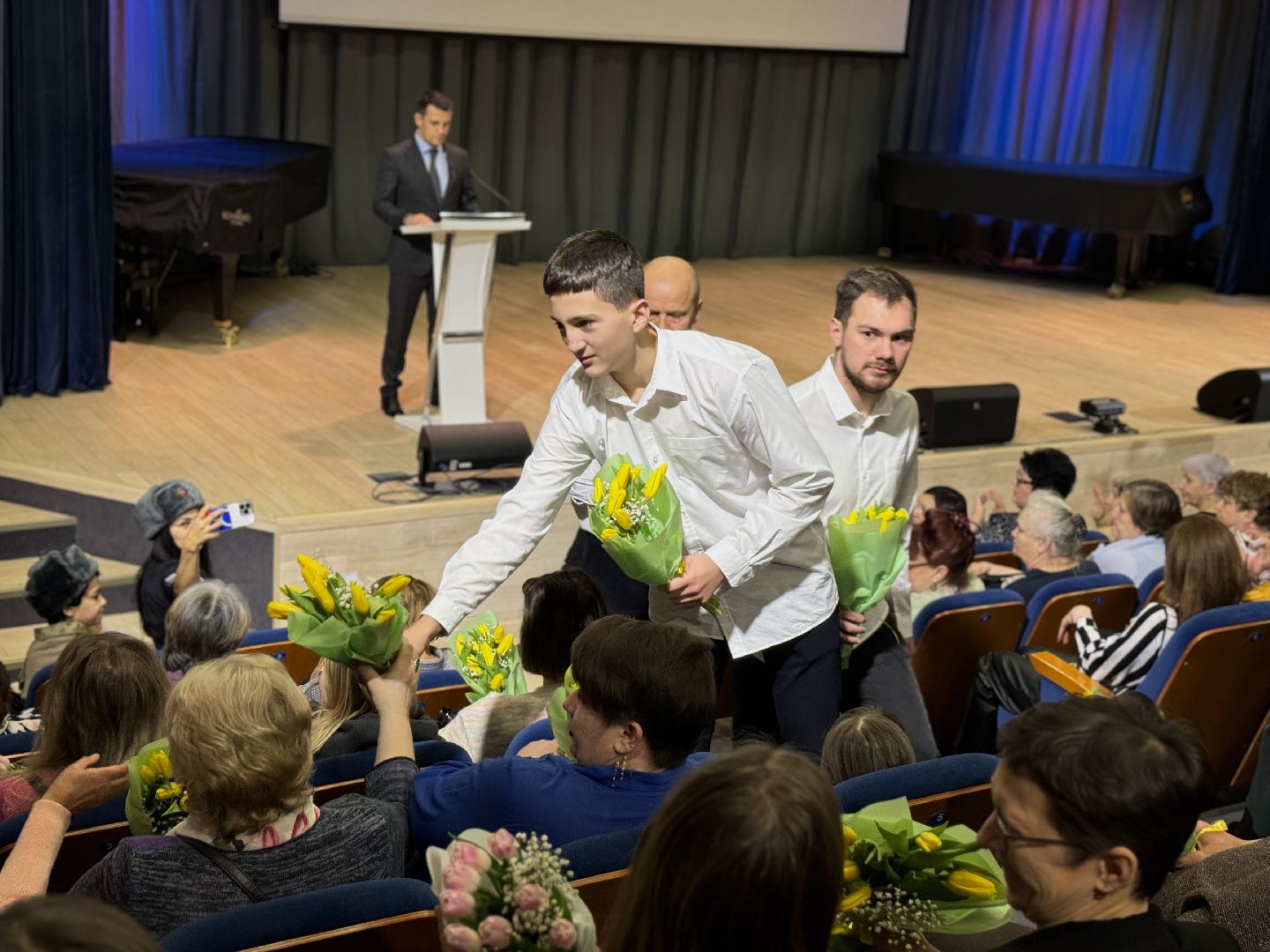 глава Ленинского городского округа