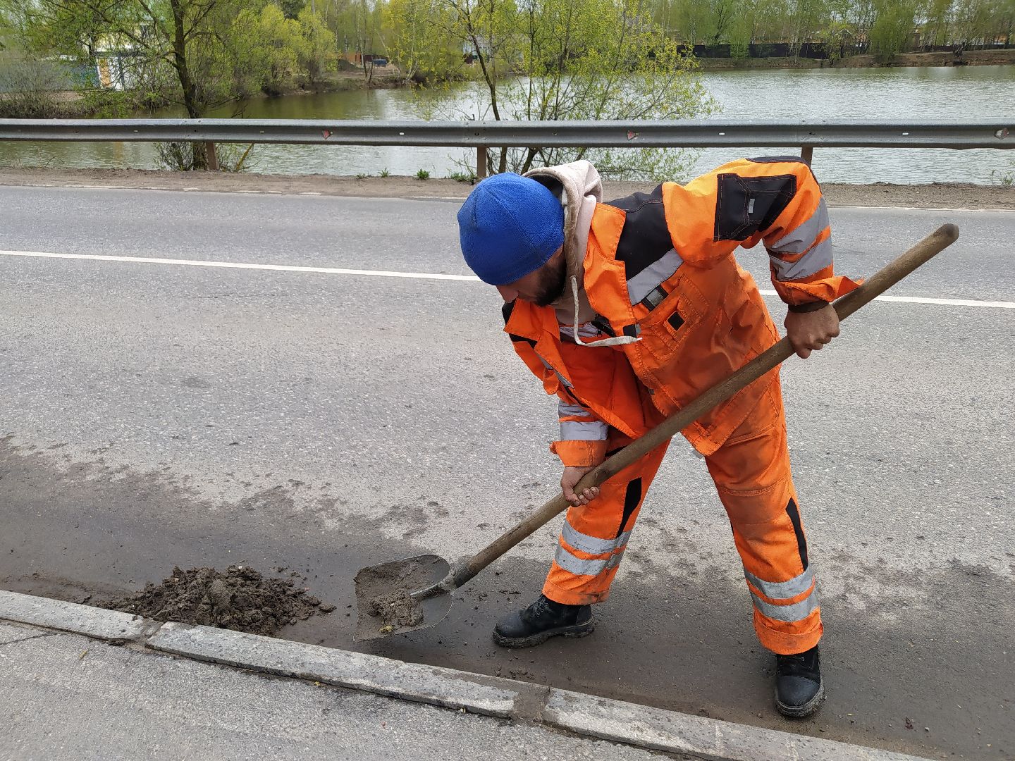 Благоустро