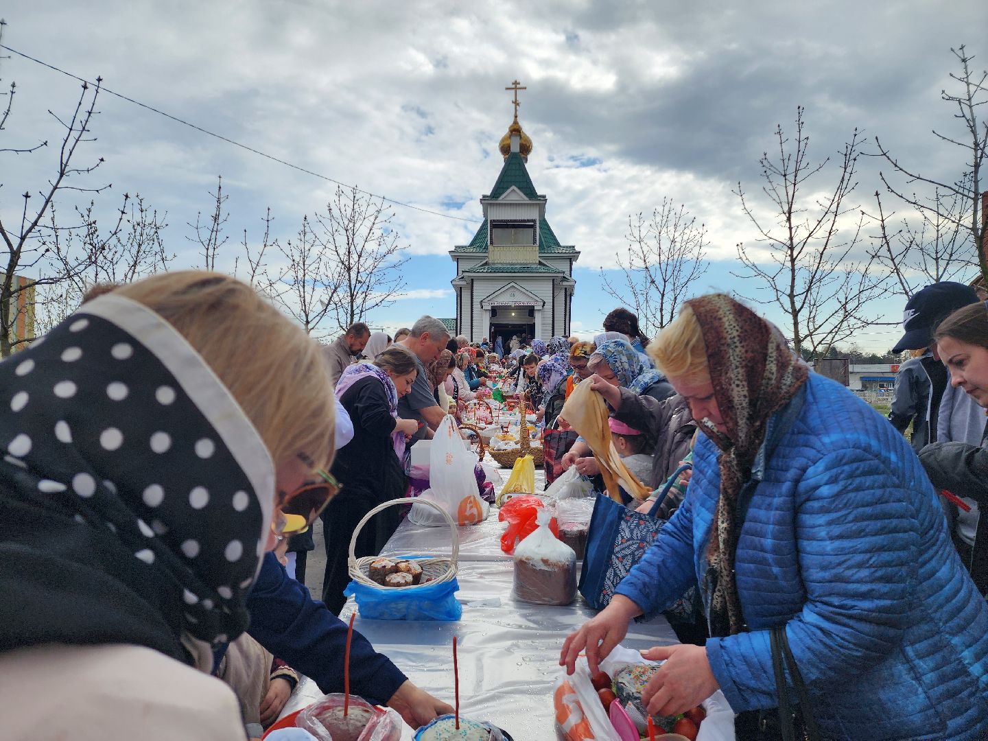 Храм