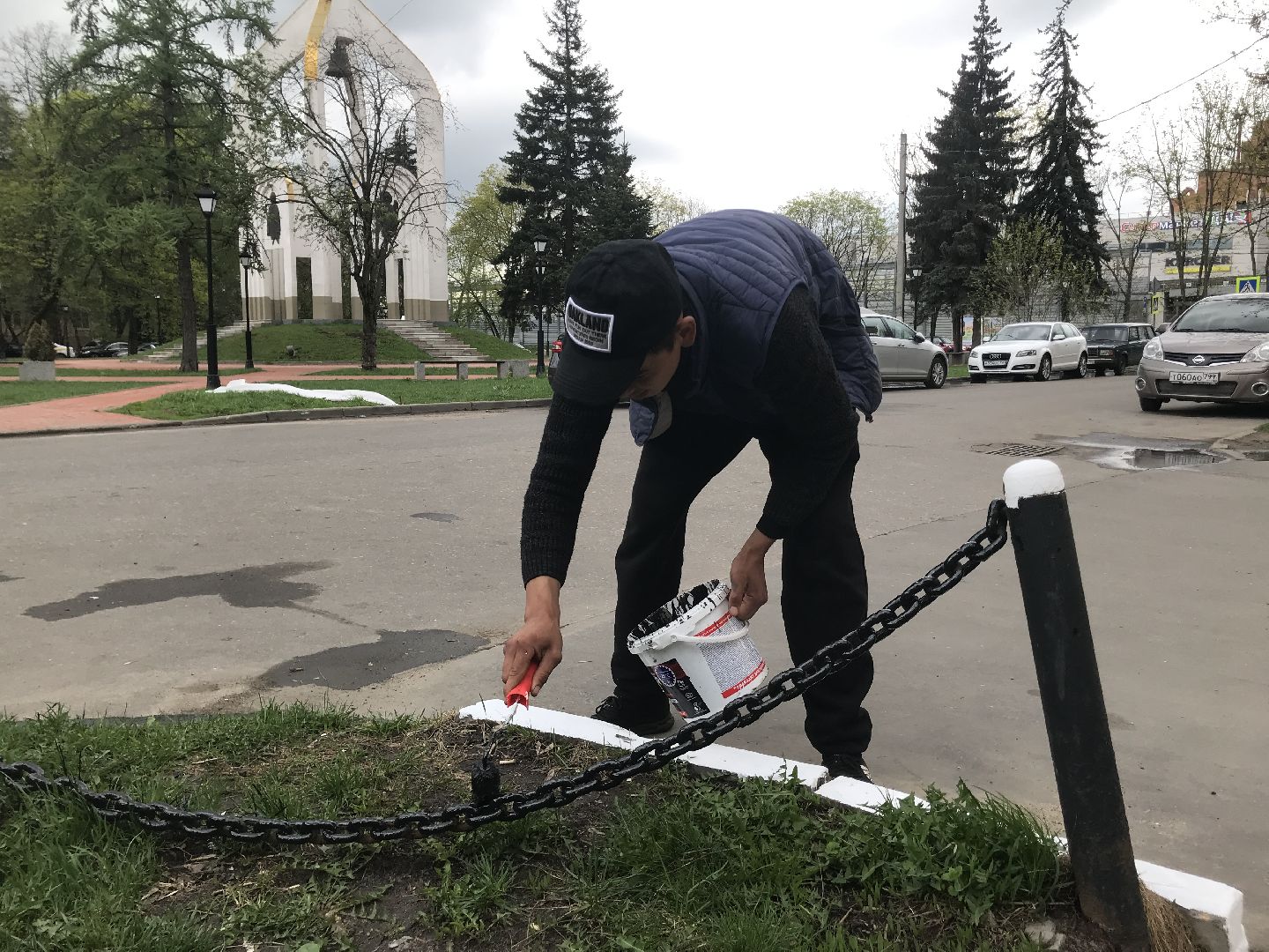 бал