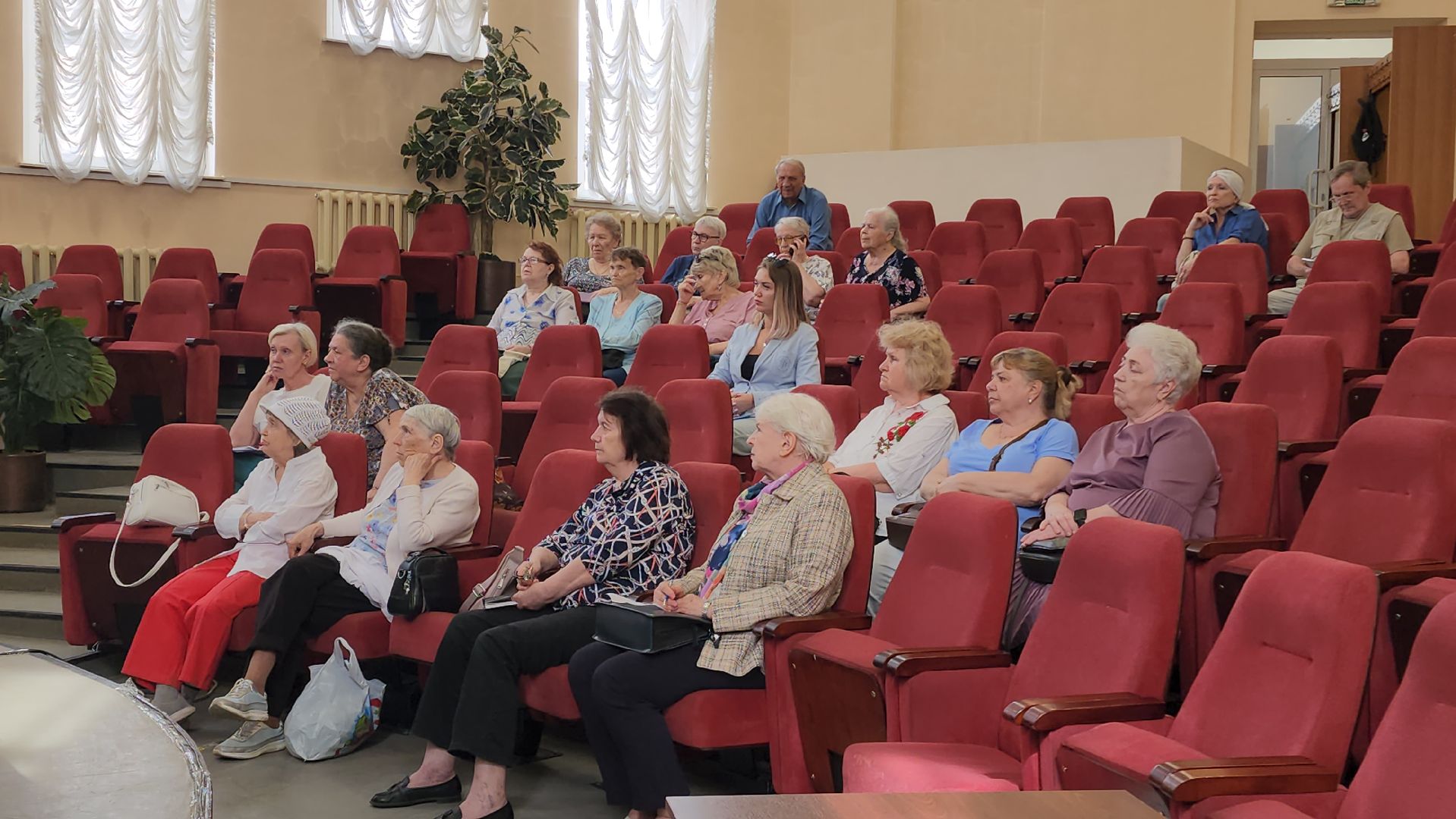 пенсионеры