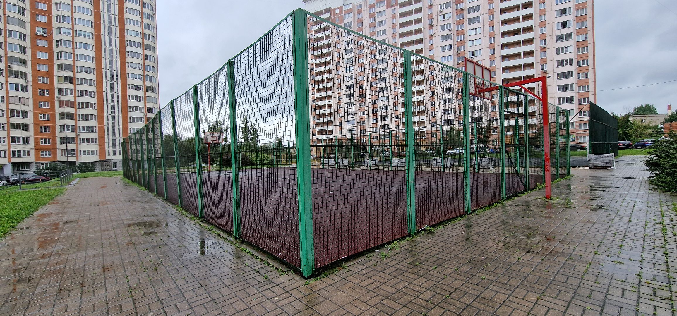 бал