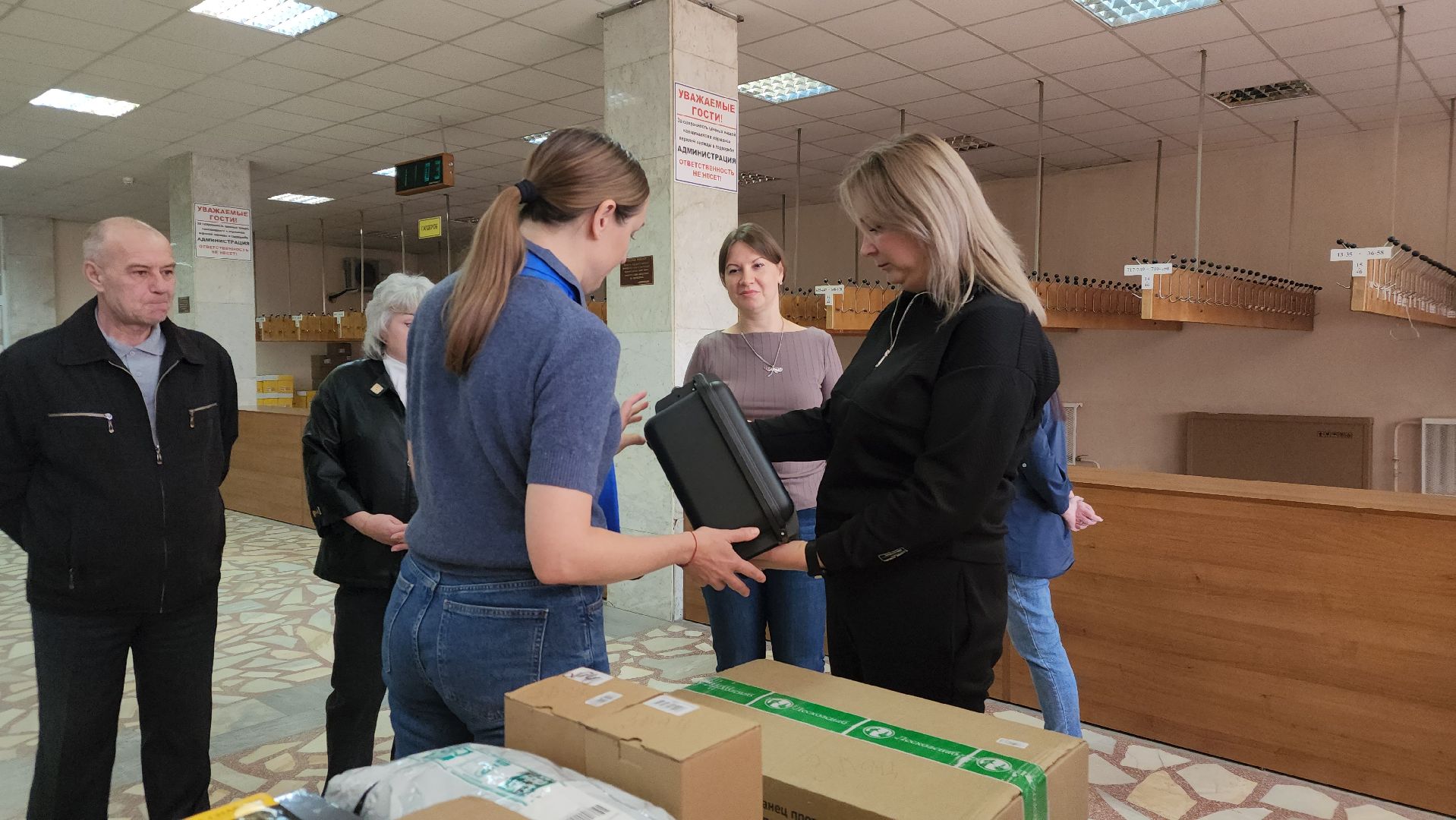 волонтёры