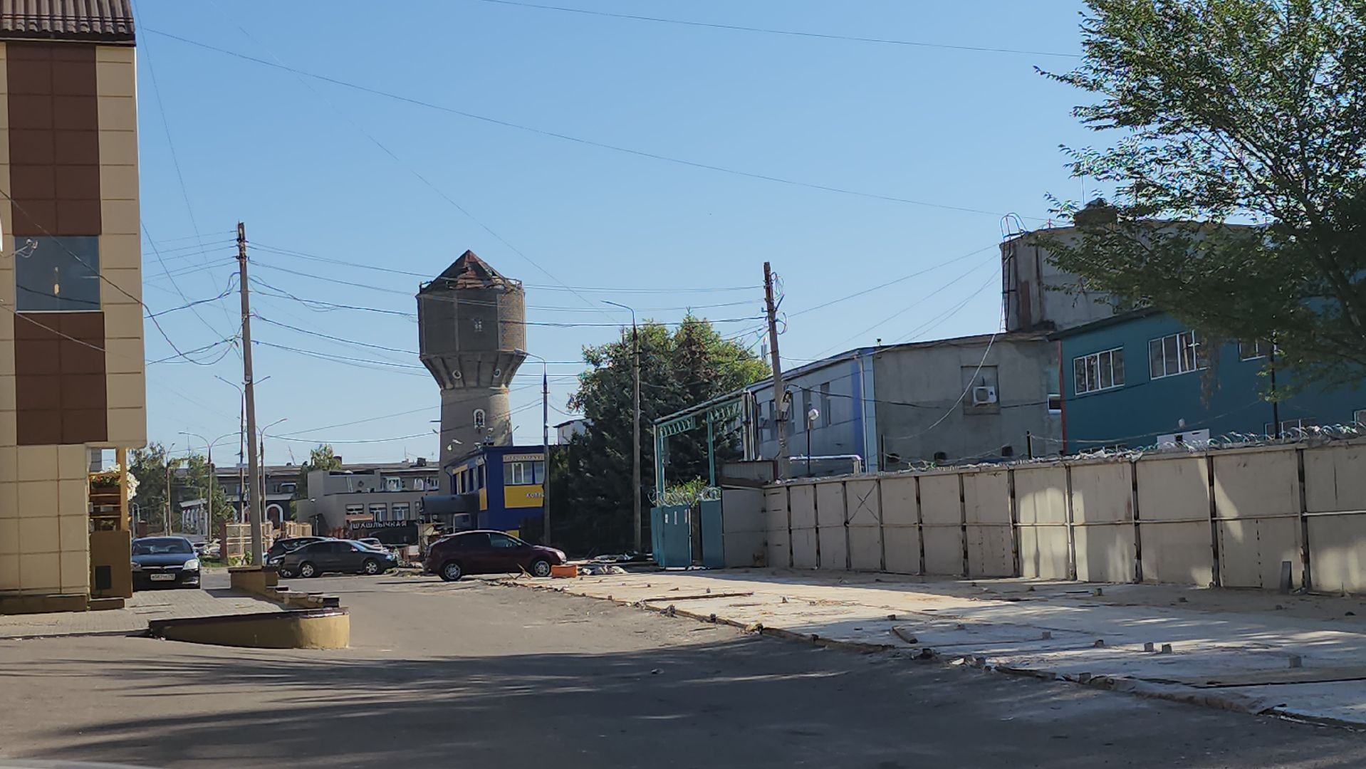 нос
