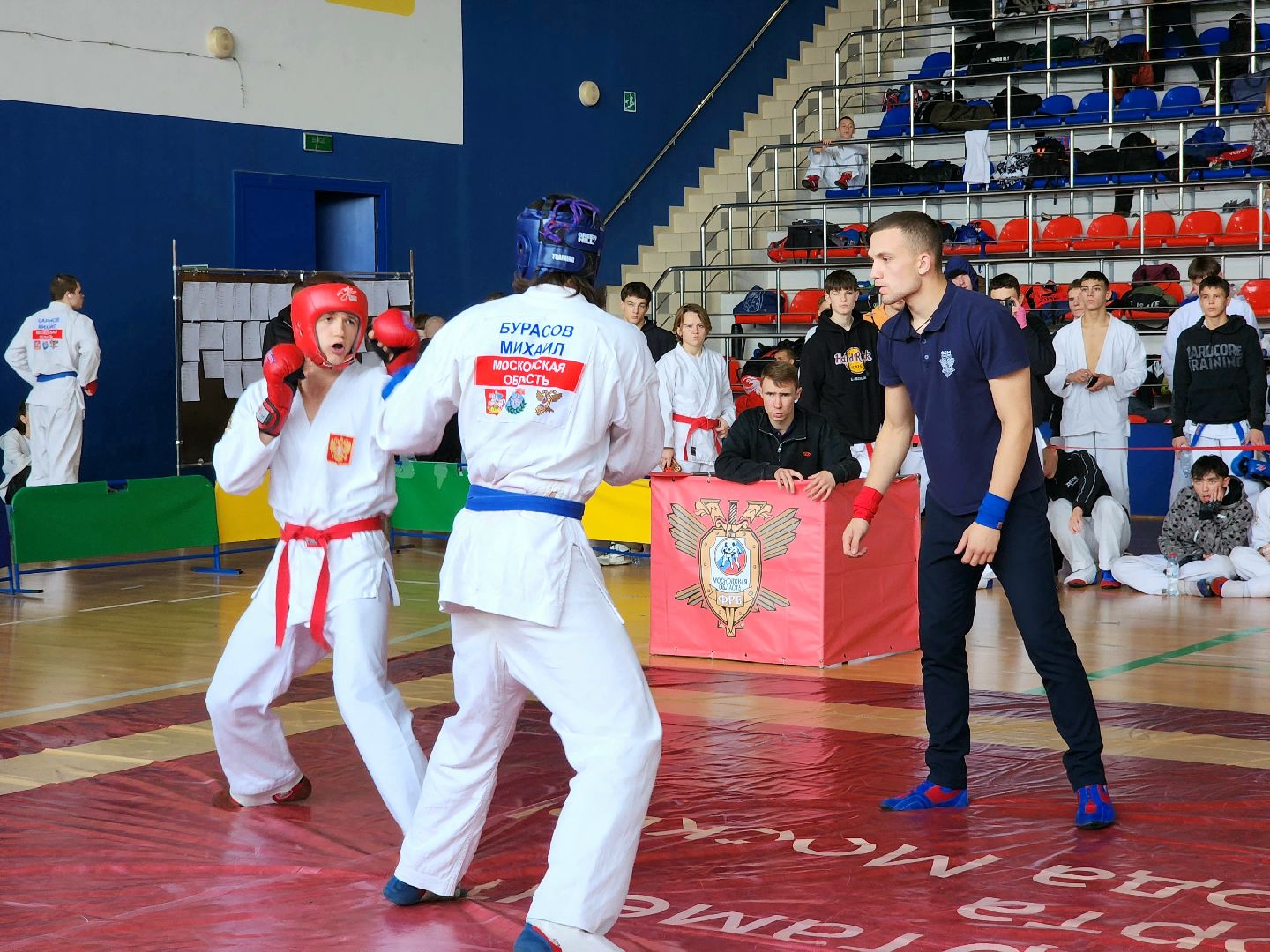 спортсмены
