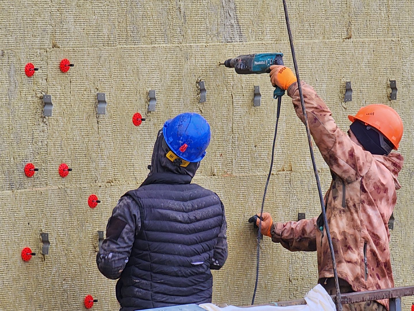возведение перегородок