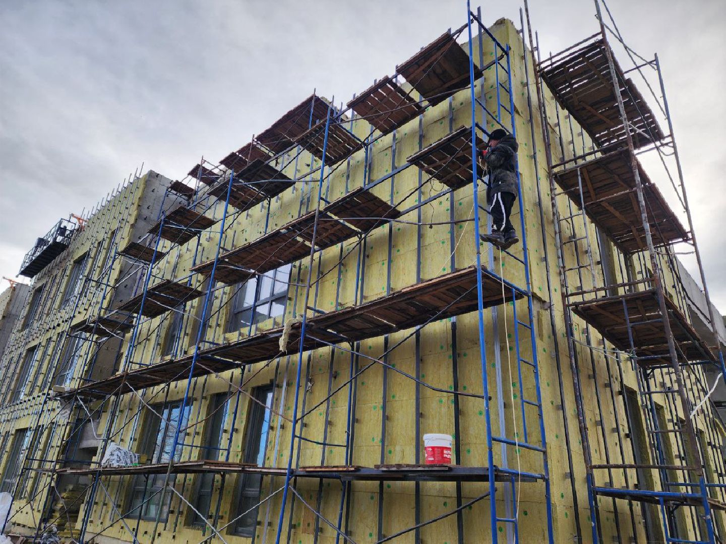 Строительство