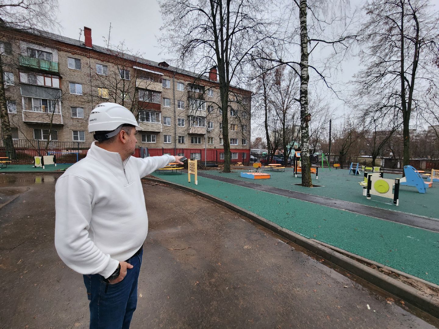 горки качели песочницы