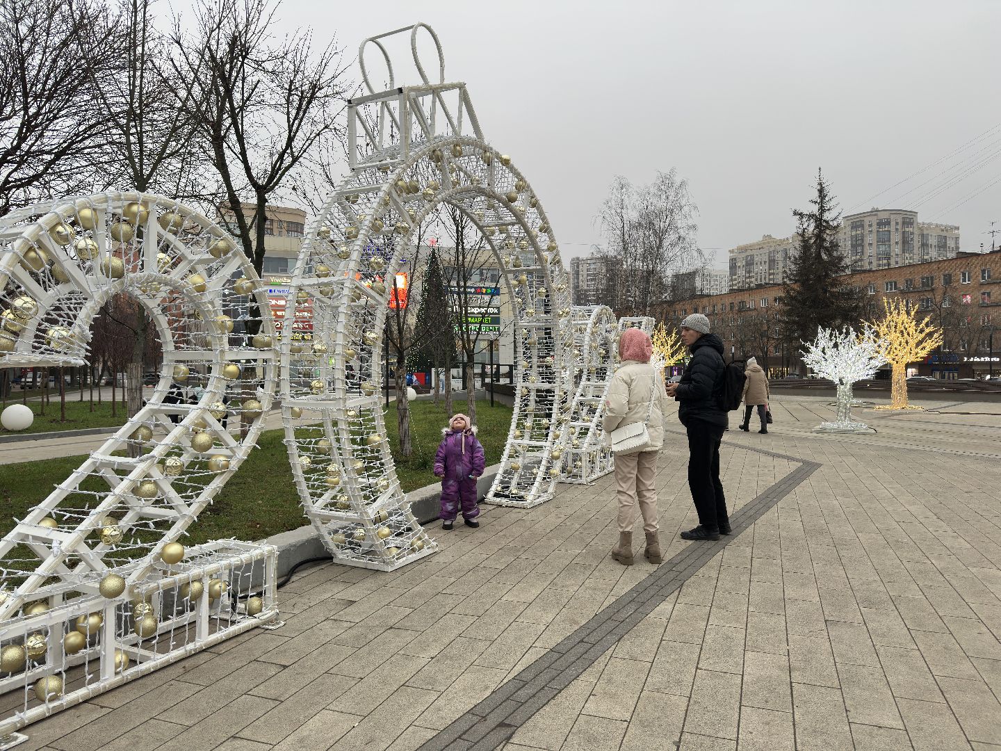 Городские украшения