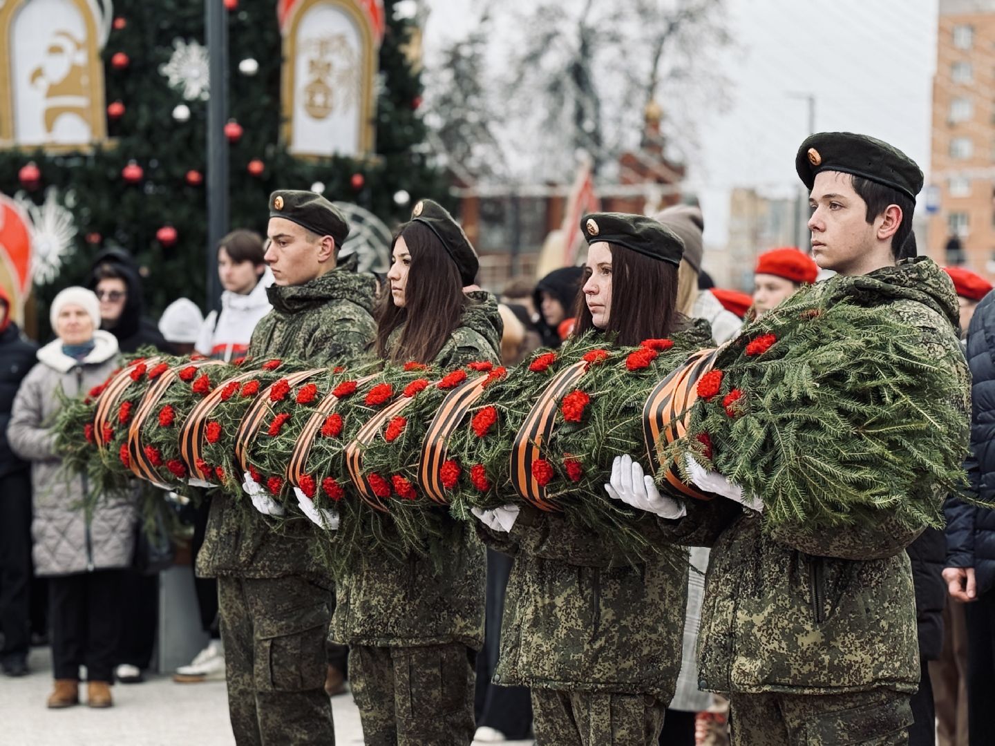 день героев